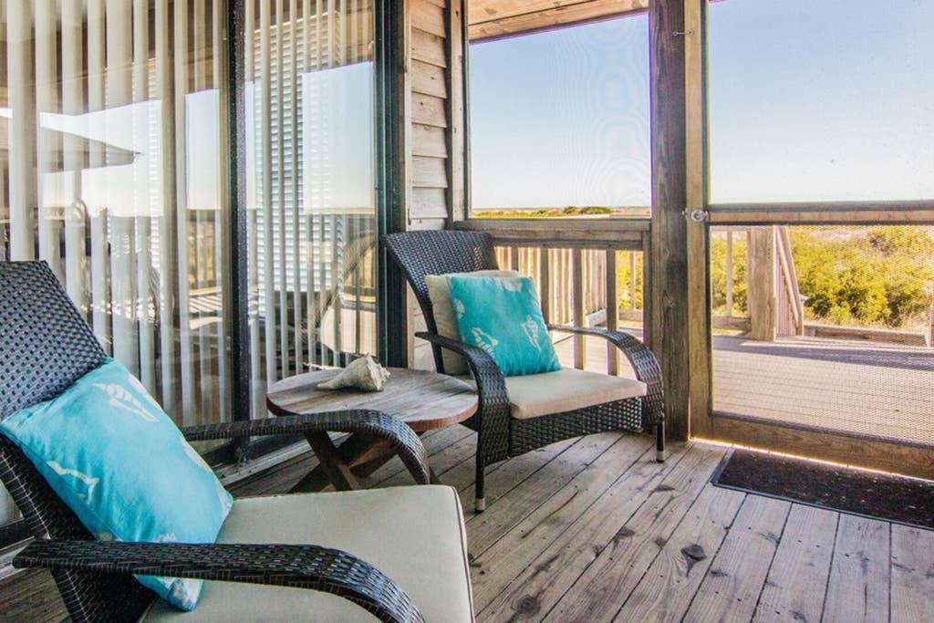 Pelican Point Unobstructed Beach Views Beach Access Out Back Door! Harbor Island Exterior photo
